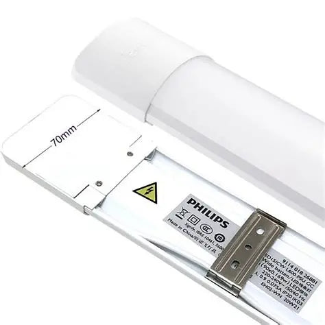 Philips Essential Smartbright Wide Batten BN005C, 20 W, 2200 lm,Symmetrical